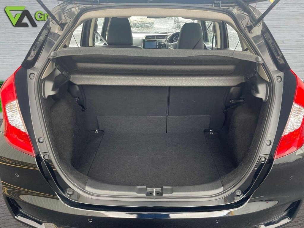 Used Honda Jazz 2018 for sale - 76693122: Photo 18