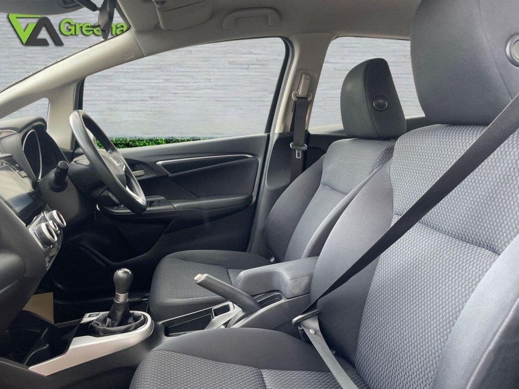 Used Honda Jazz 2018 for sale - 76693122: Photo 19