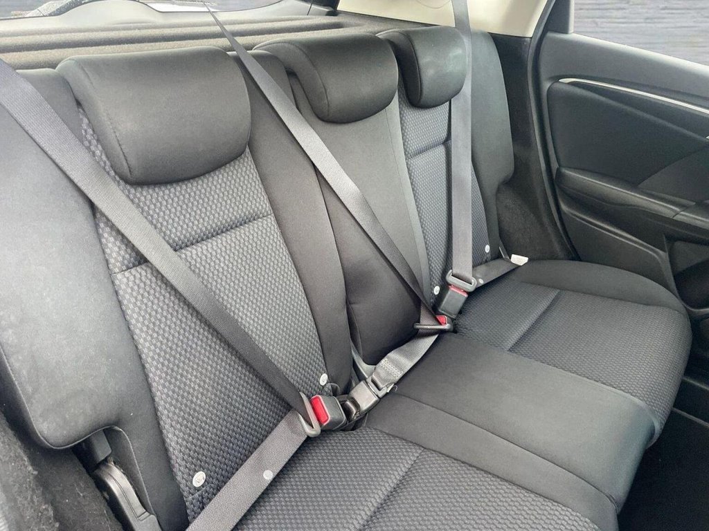 Used Honda Jazz 2018 for sale - 76693122: Photo 21