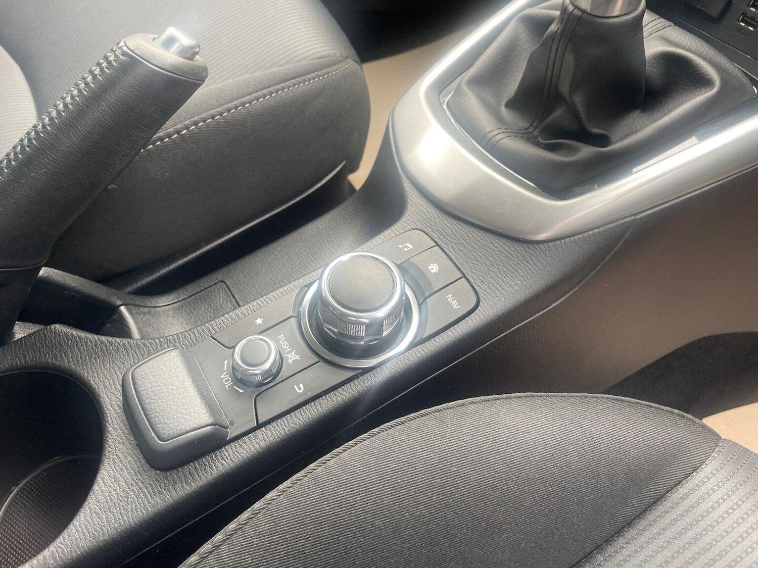 Used Mazda CX-3 2015 for sale - 76030747: Photo 14
