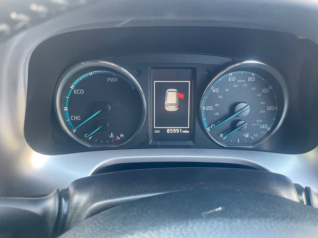 Used Toyota RAV4 2018 for sale - 76941545: Photo 28