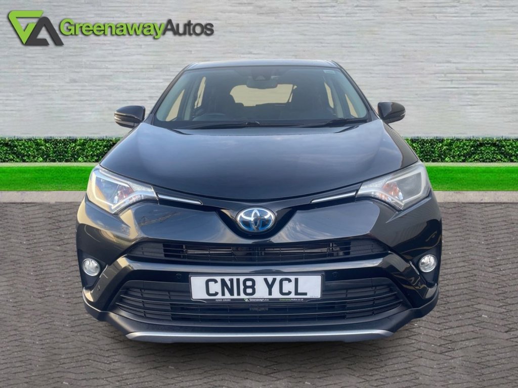 Used Toyota RAV4 2018 for sale - 76941545: Photo 4