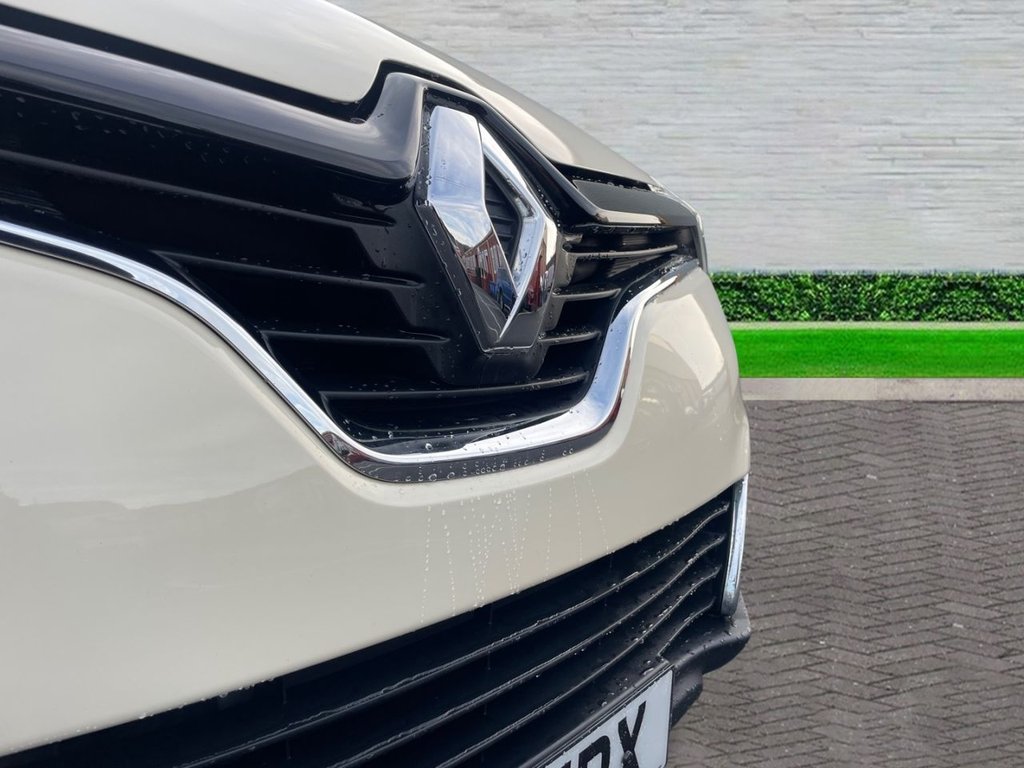 Used Renault Captur 2015 for sale - 76962002: Photo 11