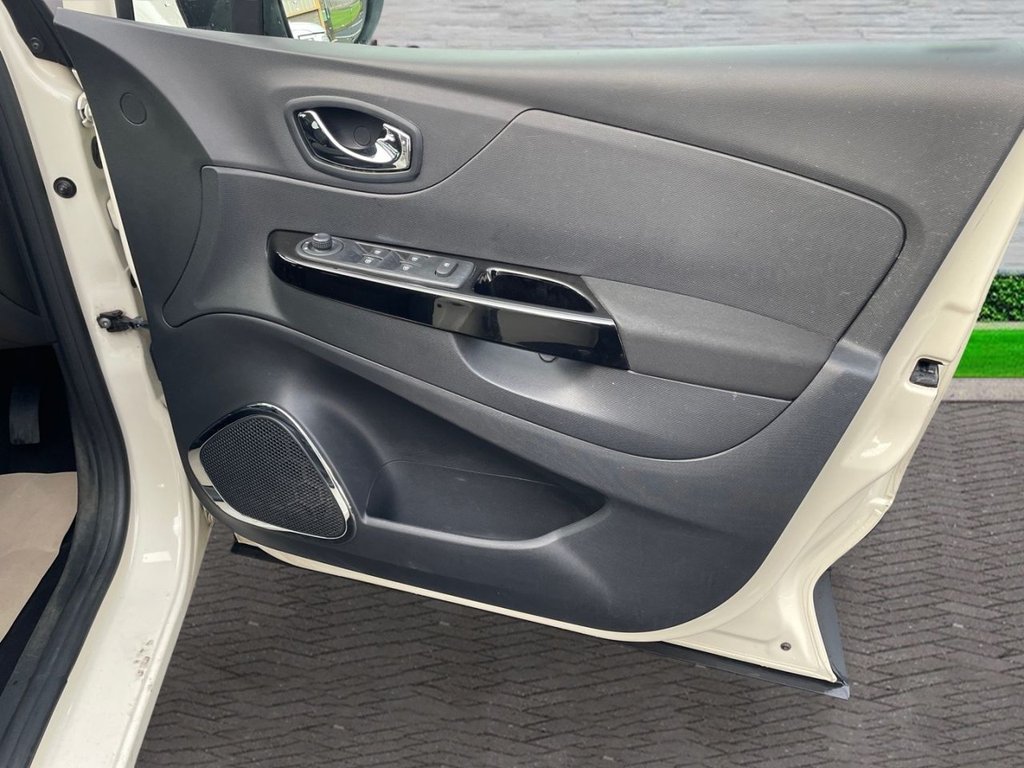 Used Renault Captur 2015 for sale - 76962002: Photo 27