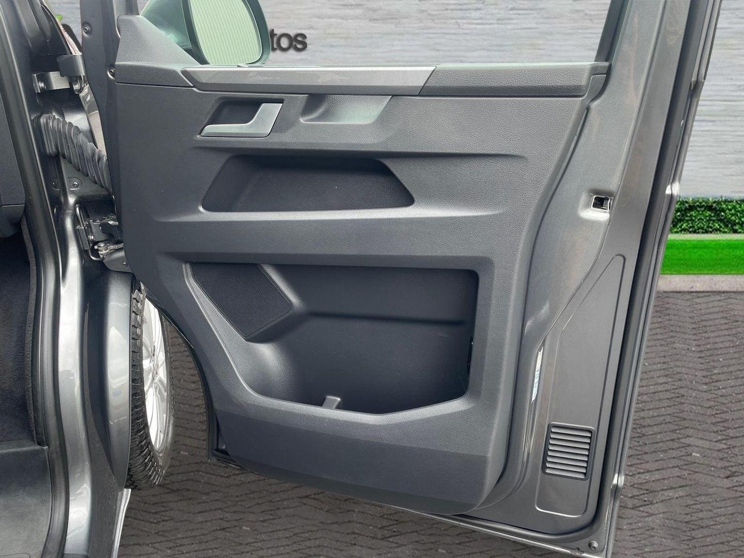 Vehicle 27