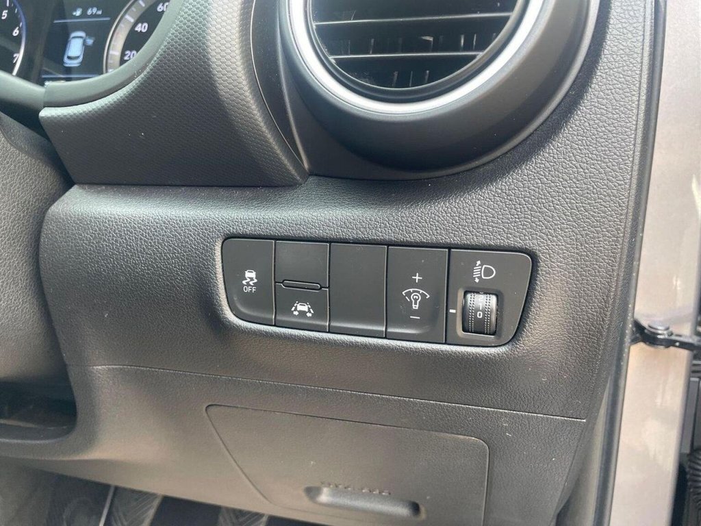 Used Hyundai KONA 2018 for sale - 76693107: Photo 11