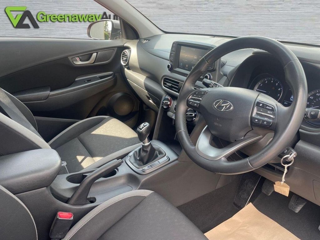 Used Hyundai KONA 2018 for sale - 76693107: Photo 24