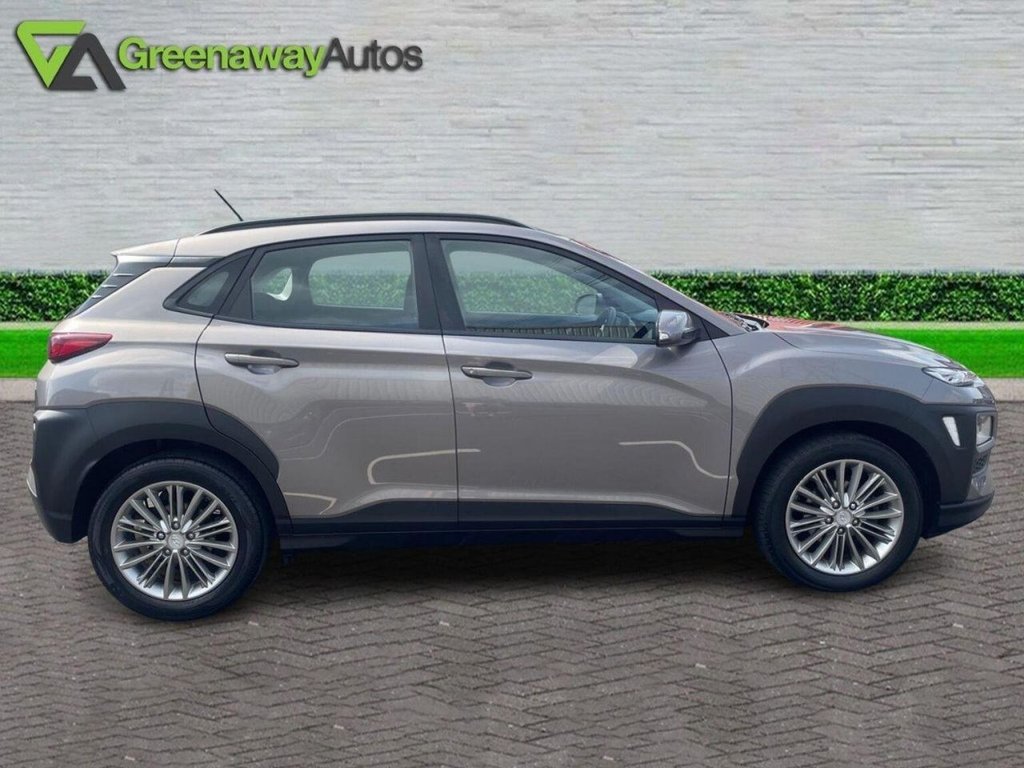 Used Hyundai KONA 2018 for sale - 76693107: Photo 5