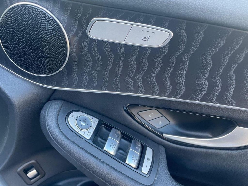 Used Mercedes-Benz GLC 2017 for sale - 76693137: Photo 16