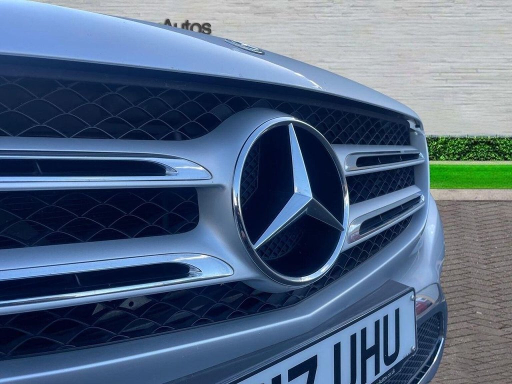 Used Mercedes-Benz GLC 2017 for sale - 76693137: Photo 17