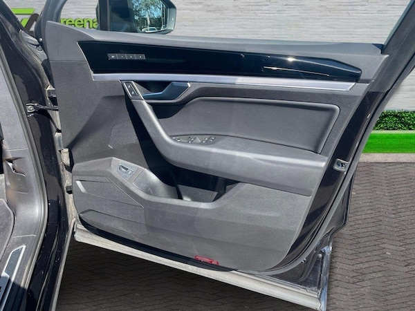 Used Volkswagen Touareg 2019 for sale - 75231441: Photo 28