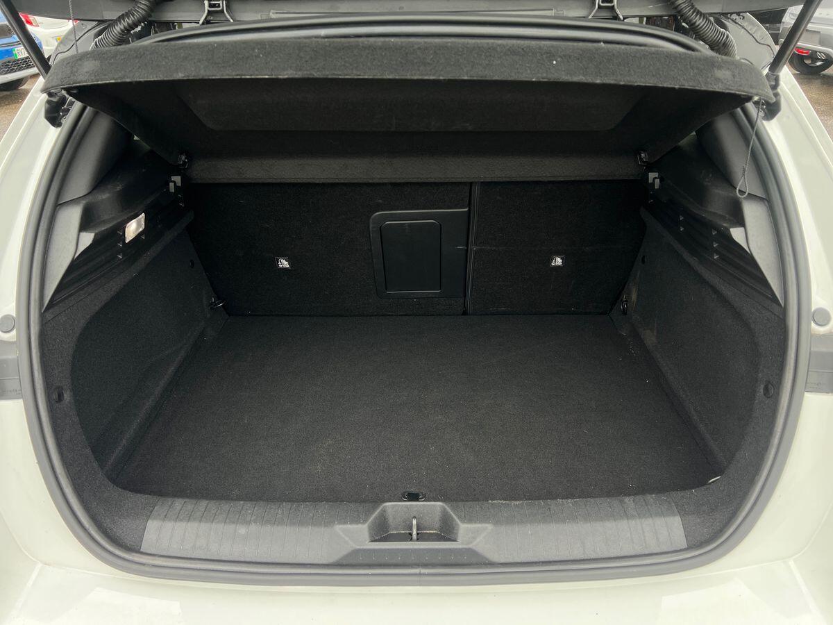 Used Vauxhall Astra for sale - 76727635: Photo 12