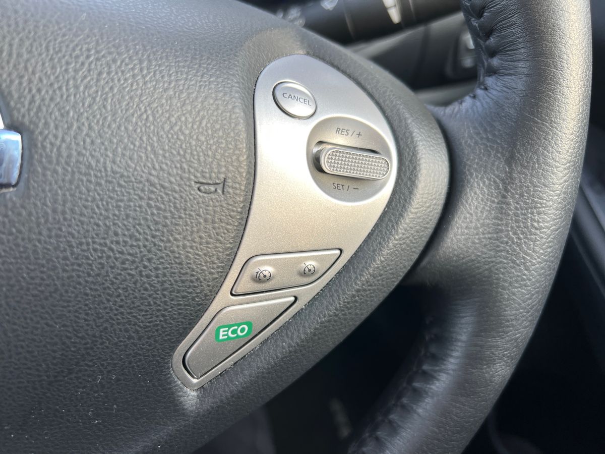 Used Nissan Leaf 2017 for sale - 77492642: Photo 17