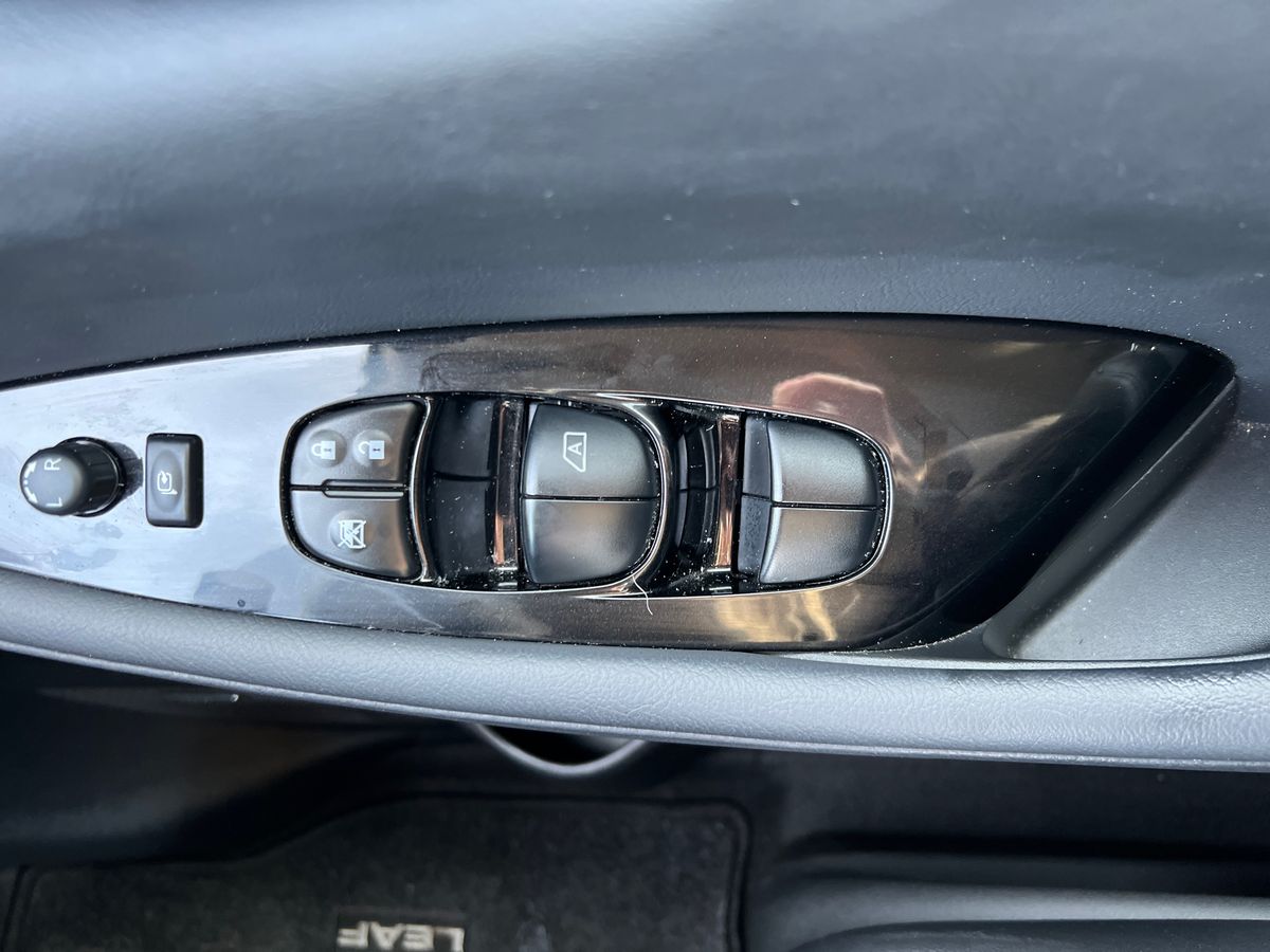 Used Nissan Leaf 2017 for sale - 77492642: Photo 20