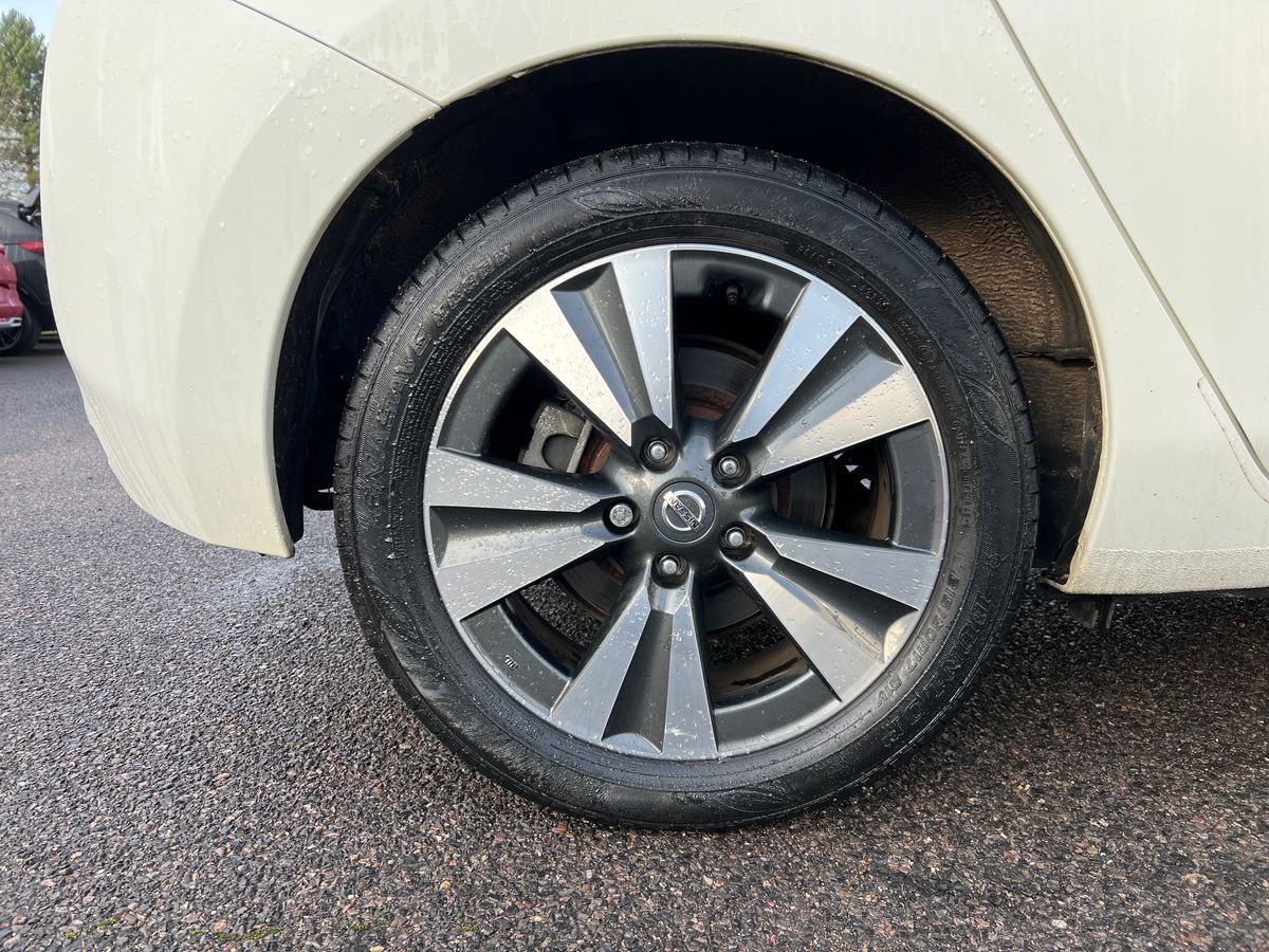 Used Nissan Leaf 2017 for sale - 77492642: Photo 9