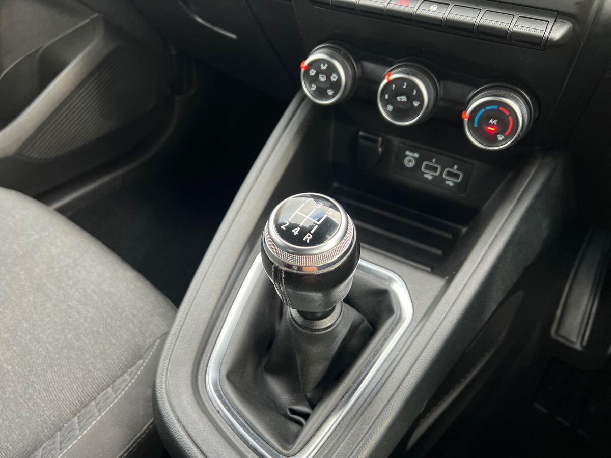 Used Renault Clio for sale - 76727892: Photo 19