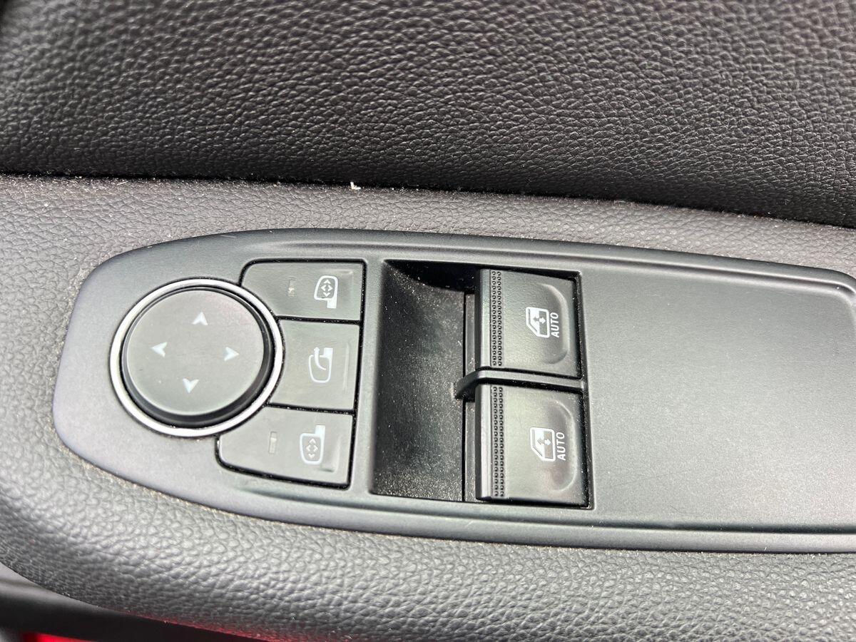 Used Renault Clio for sale - 76727892: Photo 20