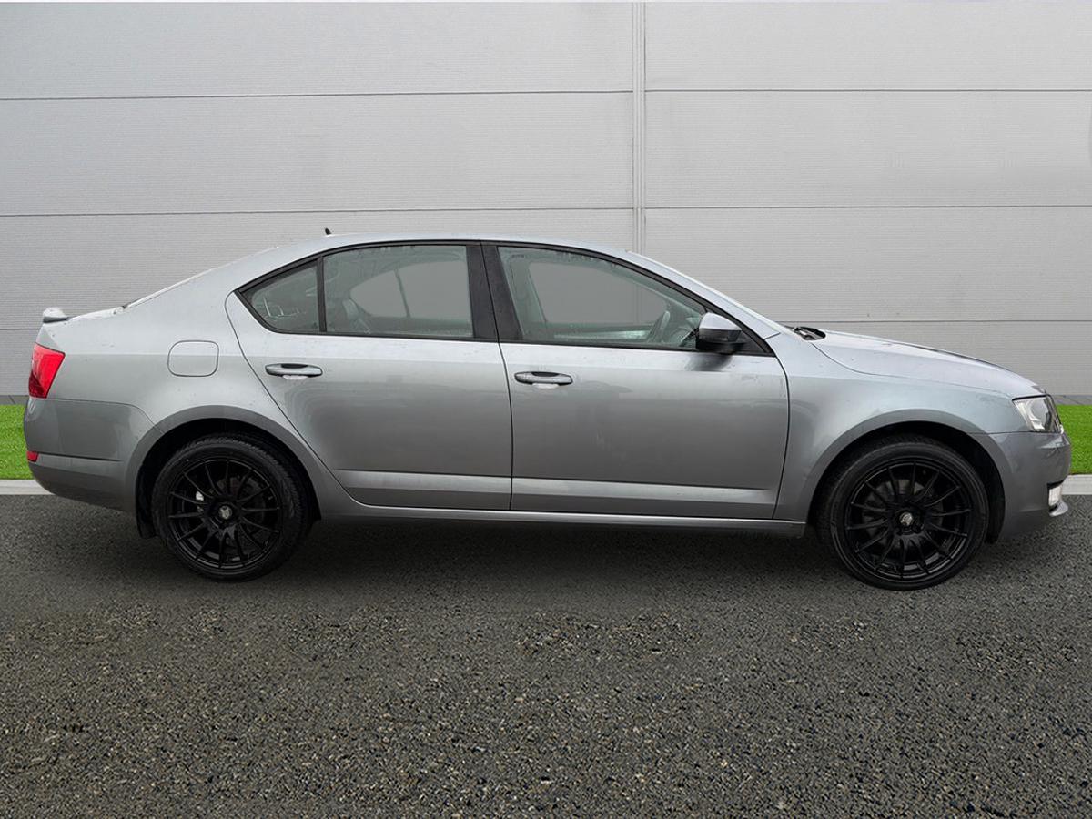 Used Skoda Octavia 2014 for sale - 77366950: Photo 8