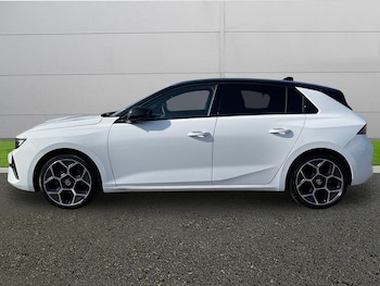 Used Vauxhall Astra 2024 for sale - 77771139: Photo