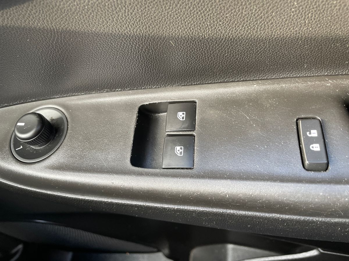 Used Vauxhall Viva 2016 for sale - 77739932: Photo 20