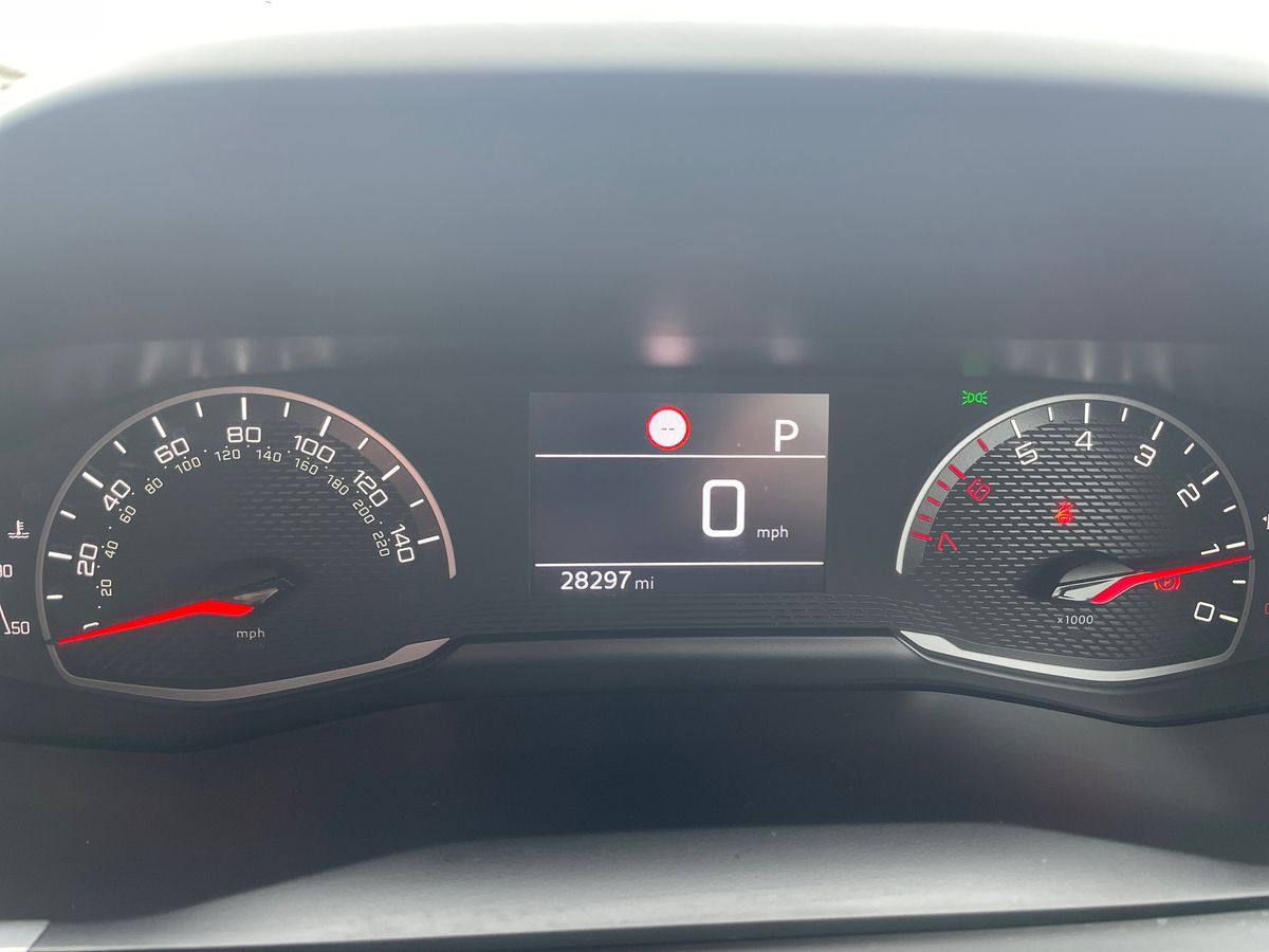 Used Peugeot 208 2021 for sale - 77903189: Photo 14