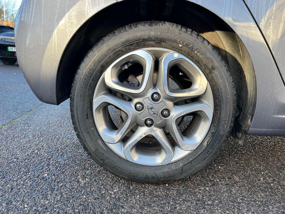 Used Hyundai i20 2019 for sale - 76781813: Photo 9