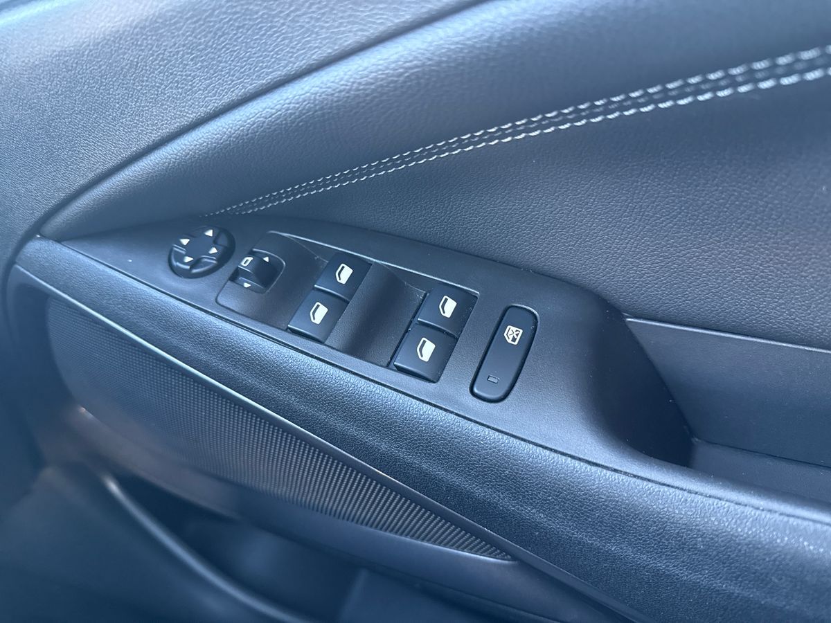 Used Vauxhall Crossland 2022 for sale - 77111647: Photo 20