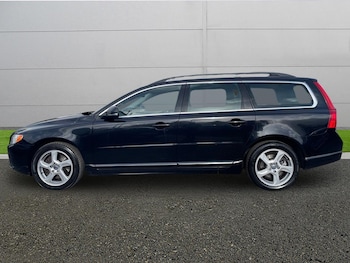 Used Volvo V70 2011 for sale - 77855772: Photo