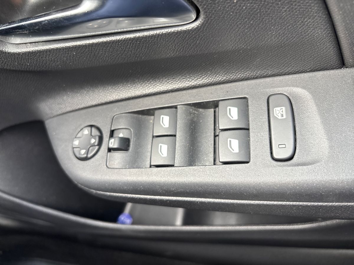 Used Vauxhall Corsa 2023 for sale - 77739937: Photo 20