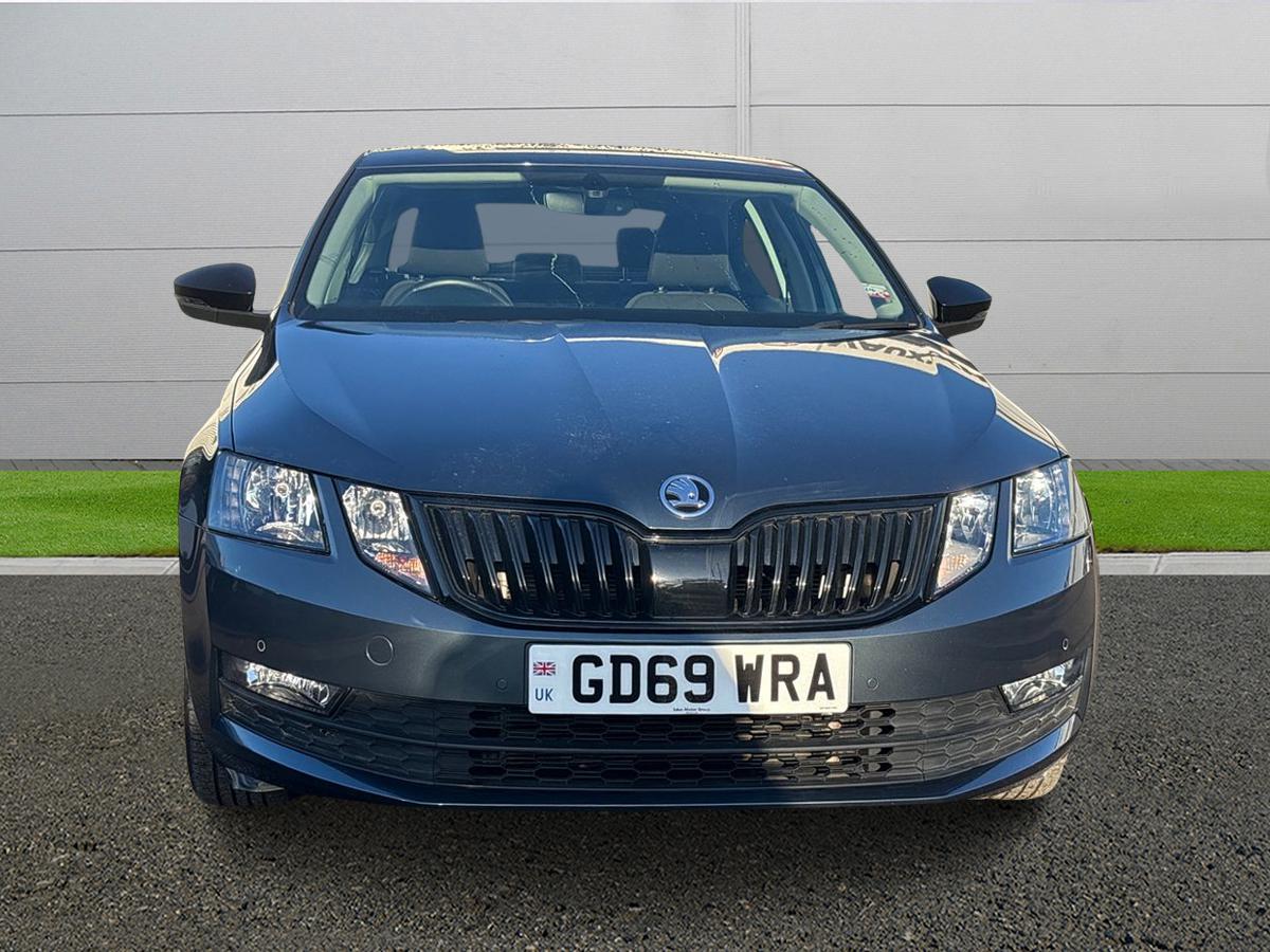 Used Skoda Octavia 2020 for sale - 77002764: Photo 2