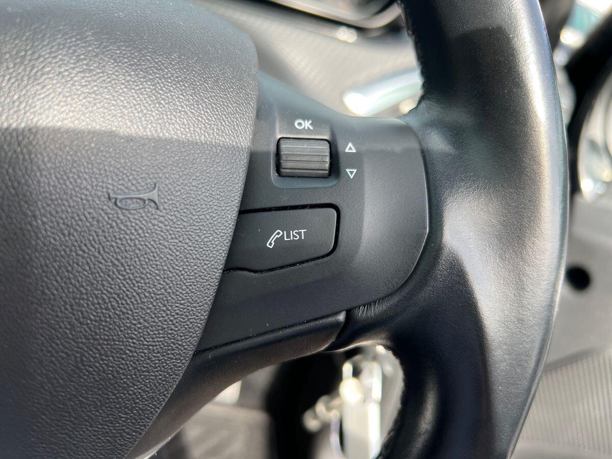 Used Peugeot 208 2019 for sale - 76730993: Photo 17