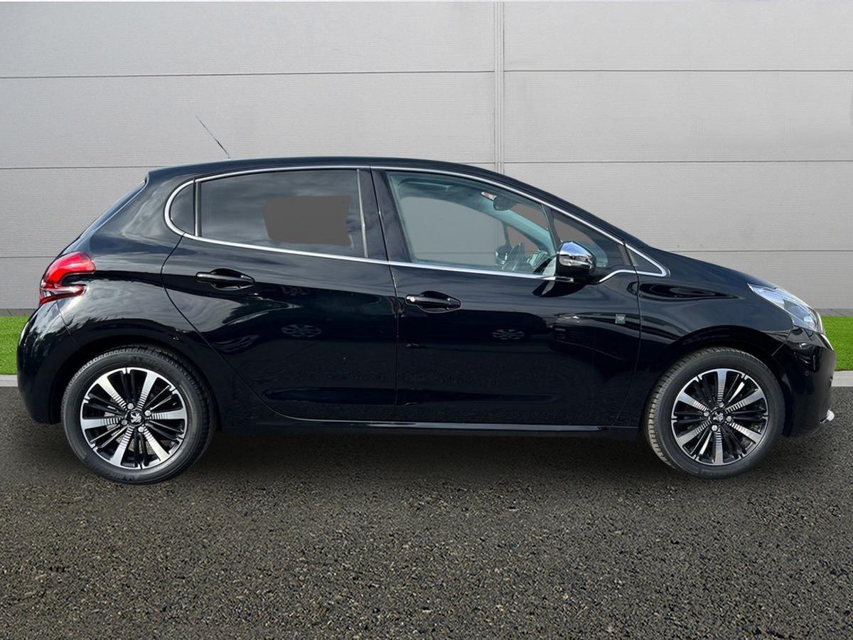 Used Peugeot 208 2019 for sale - 76730993: Photo 8