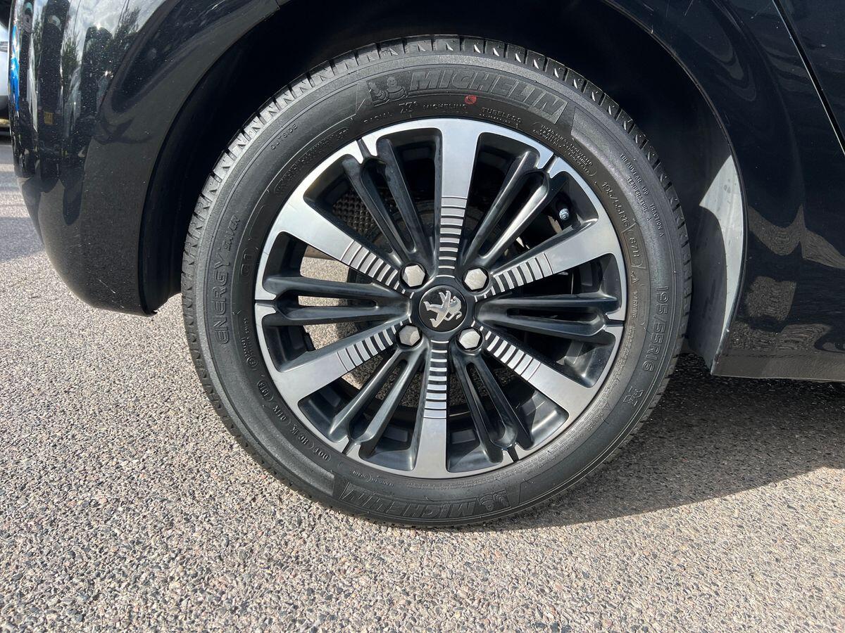 Used Peugeot 208 2019 for sale - 76730993: Photo 9