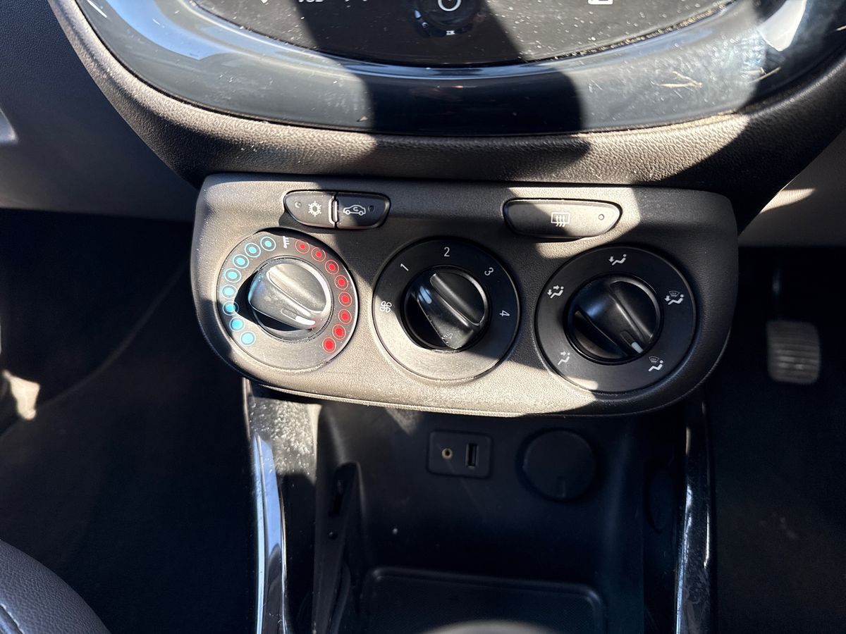 Used Vauxhall Corsa 2015 for sale - 77889992: Photo 18