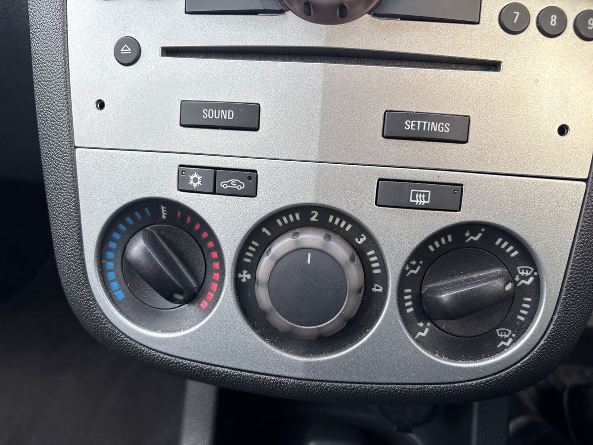 Used Vauxhall Corsa 2011 for sale - 77316079: Photo 18