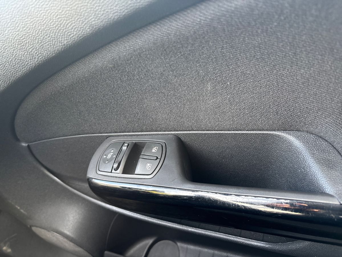 Used Vauxhall Corsa 2011 for sale - 77316079: Photo 20