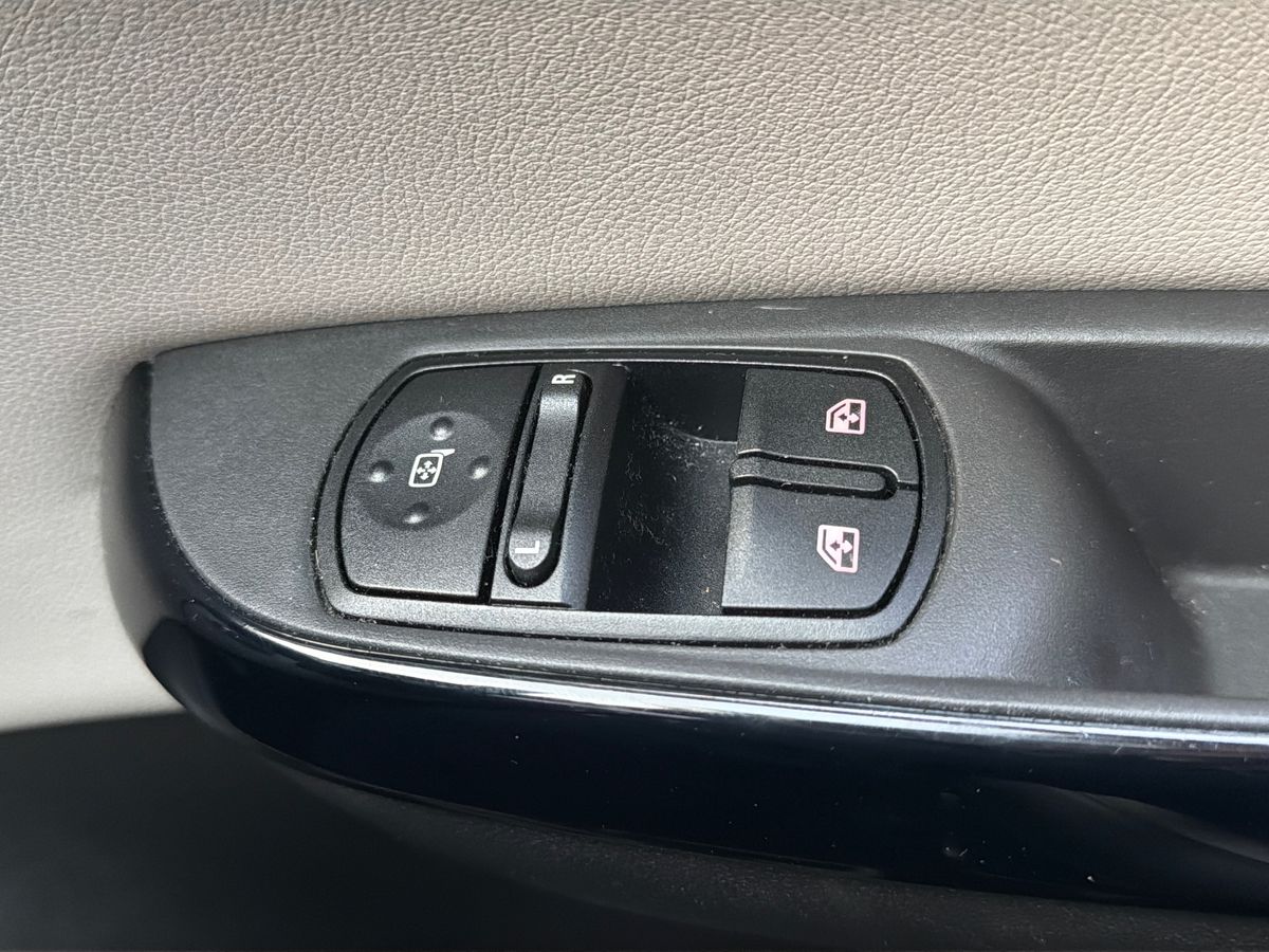 Used Vauxhall Corsa 2015 for sale - 77771113: Photo 20