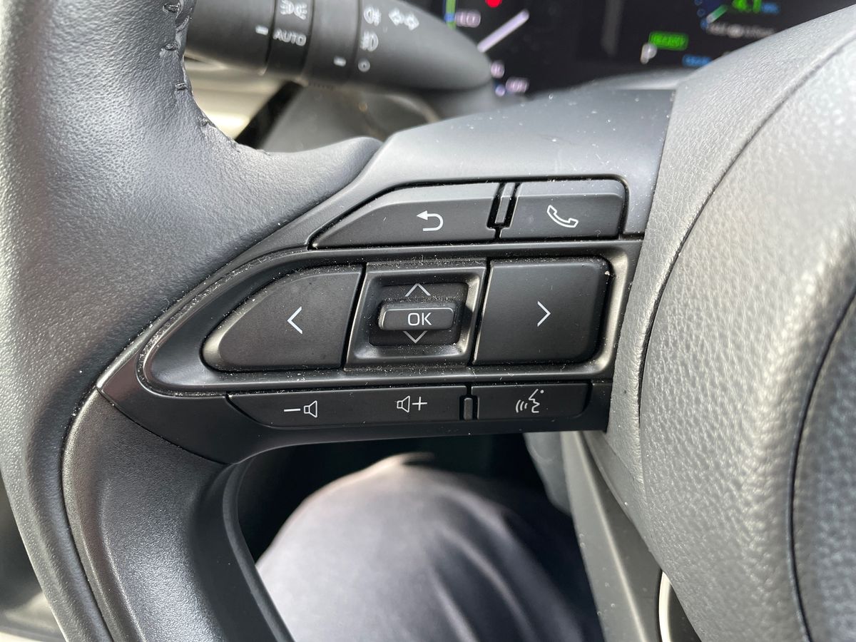 Used Toyota Yaris Cross 2023 for sale - 77971711: Photo 16