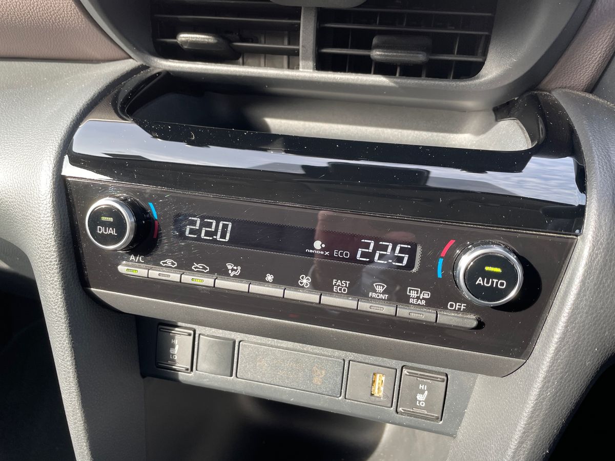 Used Toyota Yaris Cross 2023 for sale - 77971711: Photo 18