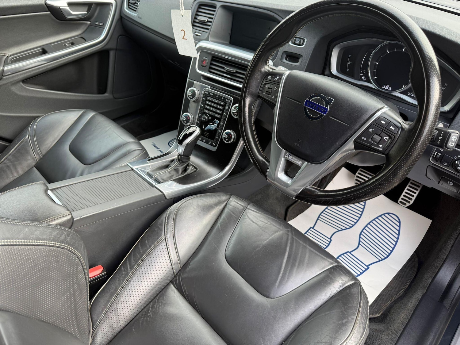 Used Volvo V60 for sale - 76995379: Photo 15