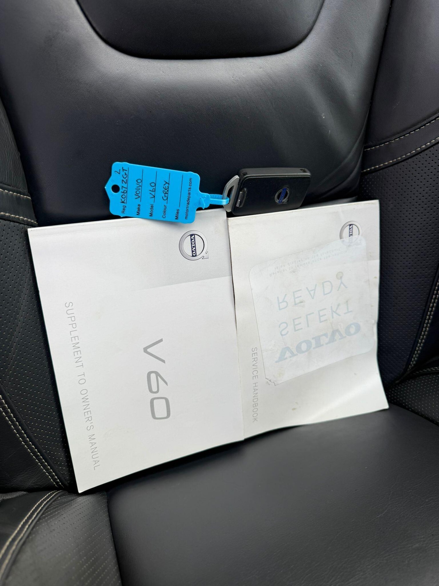 Used Volvo V60 for sale - 76995379: Photo 36