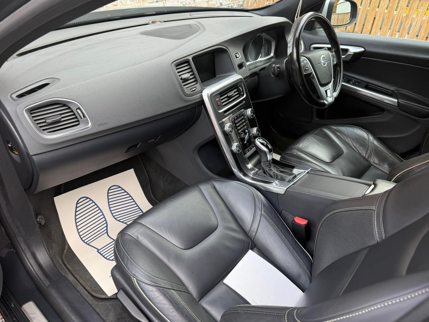 Used Volvo V60 for sale - 76995379: Photo 39