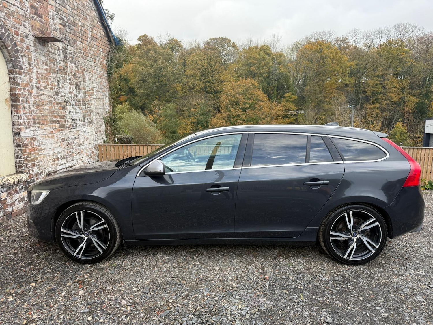 Used Volvo V60 for sale - 76995379: Photo 9