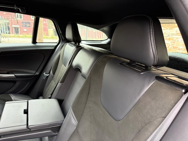 Used Volvo V60 2015 for sale - 76270146: Photo 13