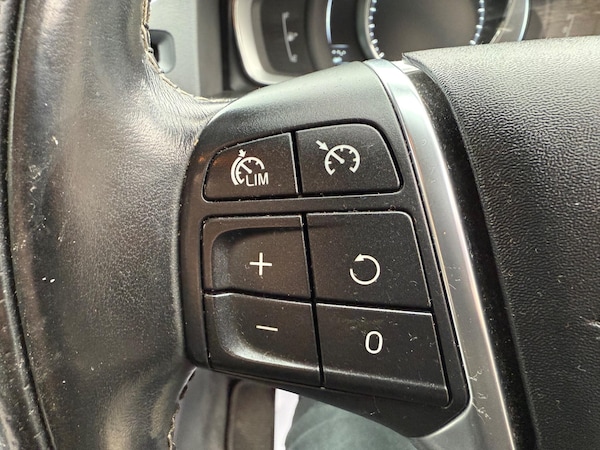 Used Volvo V60 2015 for sale - 76270146: Photo 19