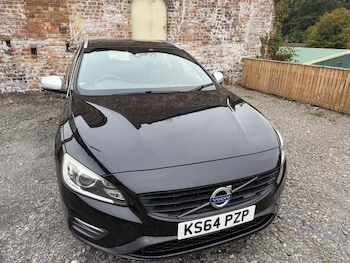 Used Volvo V60 2015 for sale - 76270146: Photo