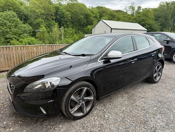 Used Volvo V40 2015 for sale - 78662589: Photo