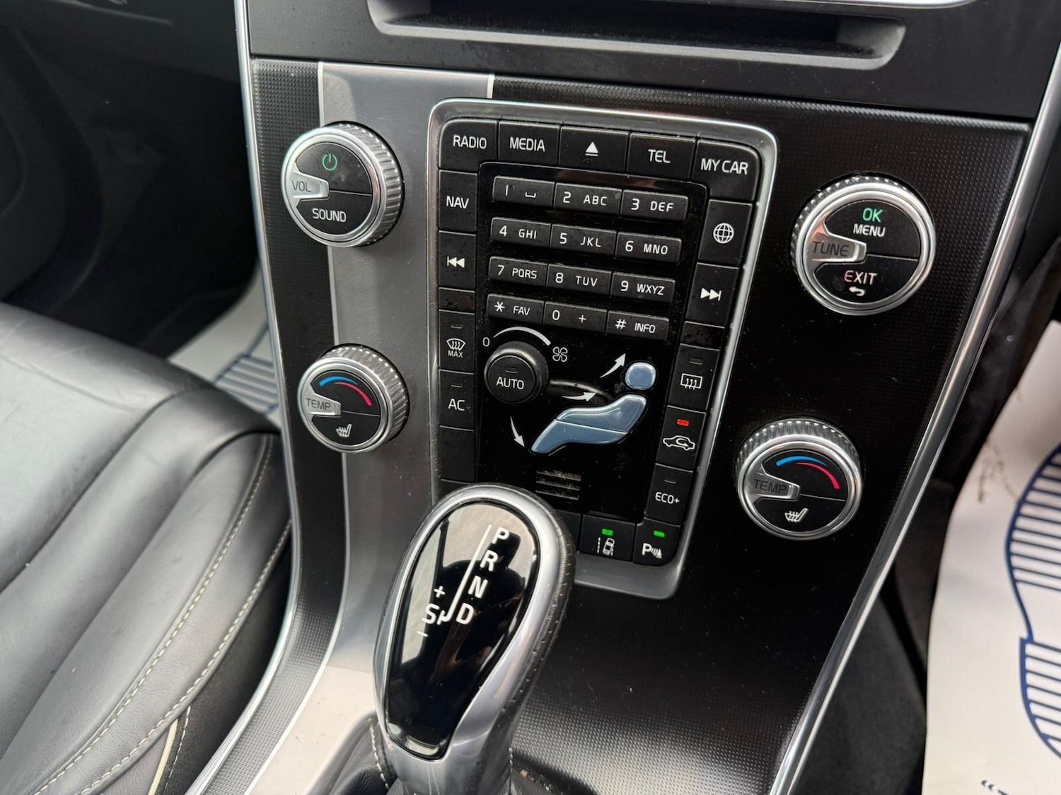 Used Volvo V60 2018 for sale - 76457033: Photo 42