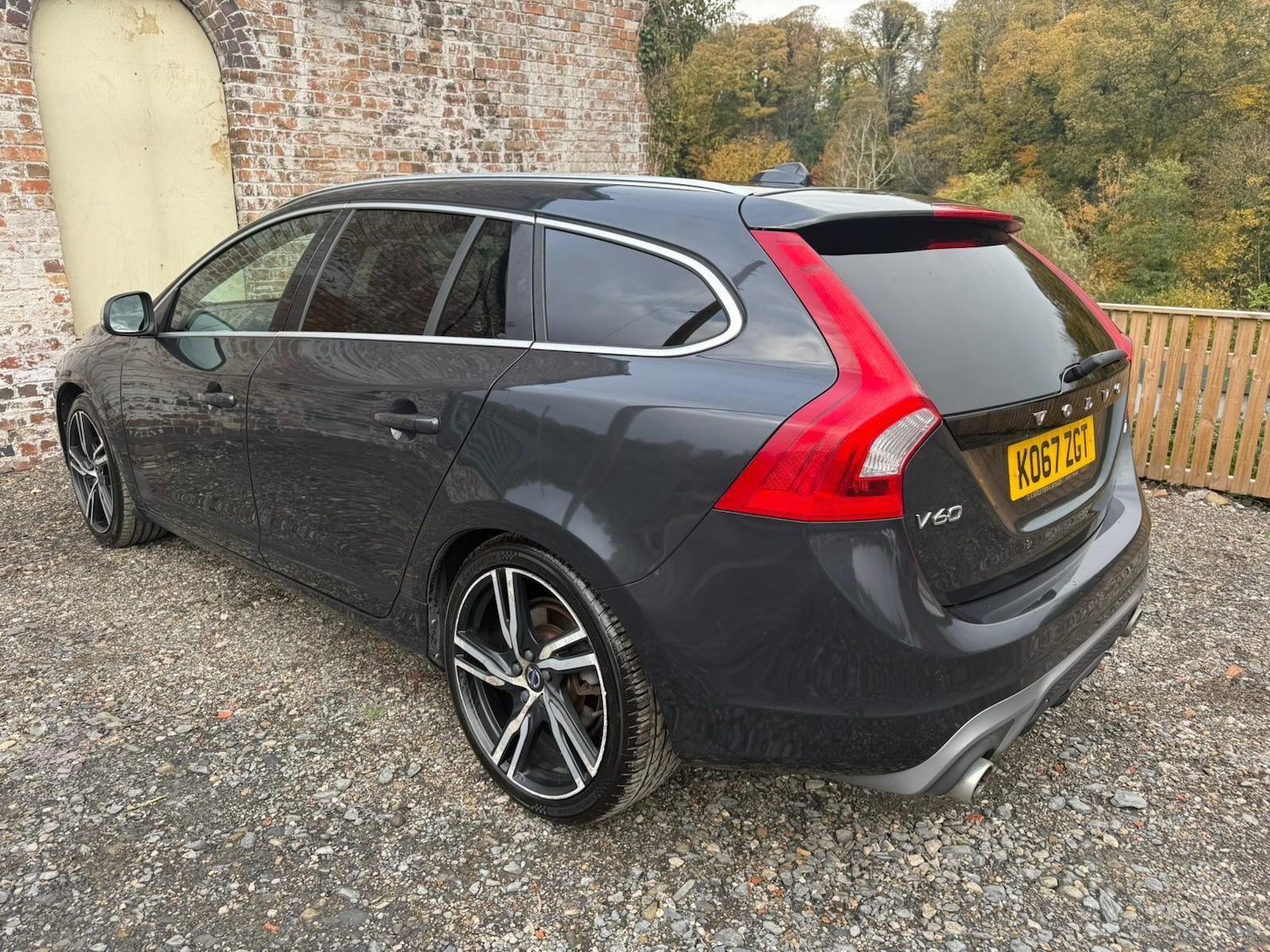 Used Volvo V60 2018 for sale - 76457033: Photo 5