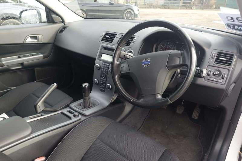 Used Volvo C30 2013 for sale - 77156467: Photo 2